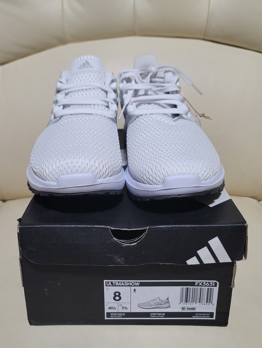 NWT Adidas Men’s White Ultimashow Running Shoes